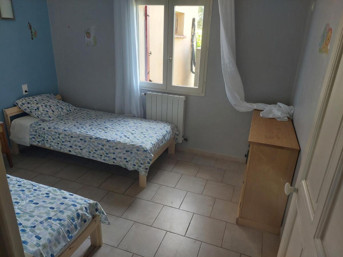 Mas La Gentille ,,, A La Campagne , Beautiful Outdoor , Swimming Pool , Pool House , Nice Green Garden , Bbq ,,, Only For You , Pour Passer Un Sejour Inoubliable Pernes-les-Fontaines Buitenkant foto