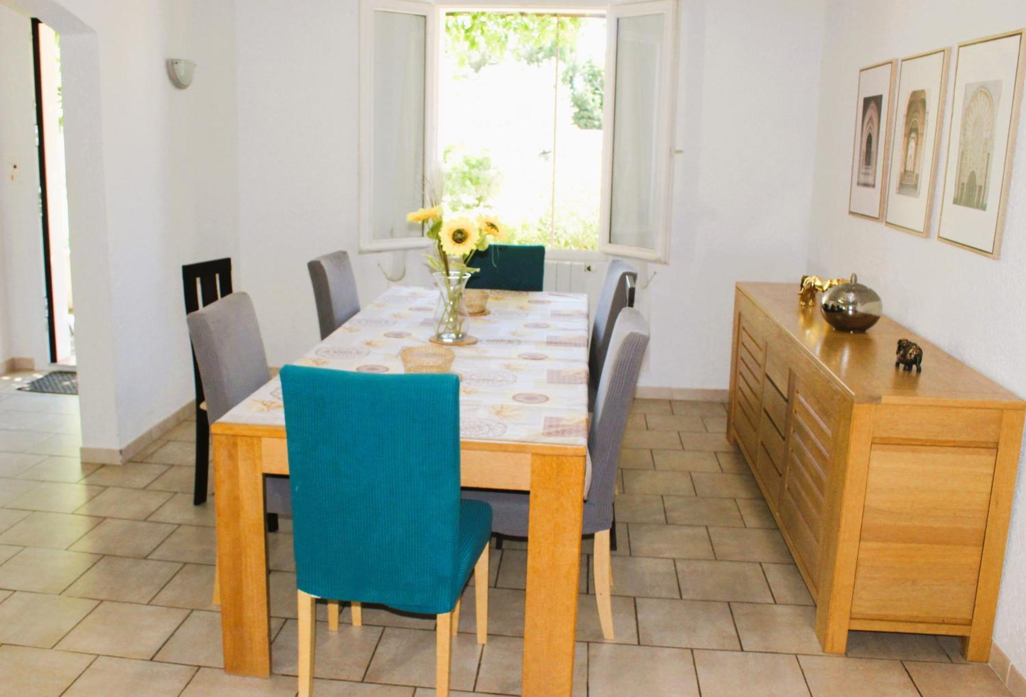 Mas La Gentille ,,, A La Campagne , Beautiful Outdoor , Swimming Pool , Pool House , Nice Green Garden , Bbq ,,, Only For You , Pour Passer Un Sejour Inoubliable Pernes-les-Fontaines Buitenkant foto