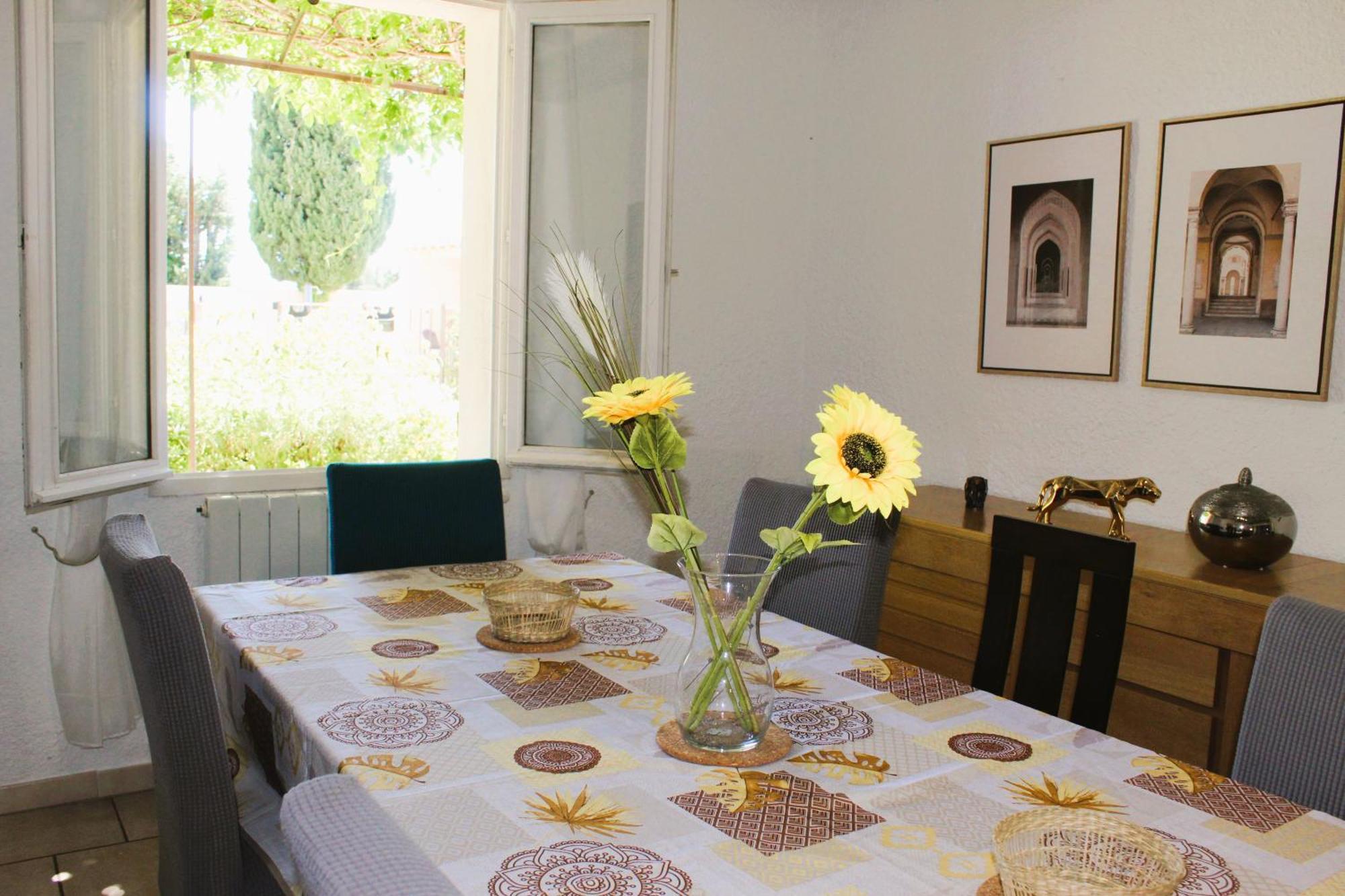 Mas La Gentille ,,, A La Campagne , Beautiful Outdoor , Swimming Pool , Pool House , Nice Green Garden , Bbq ,,, Only For You , Pour Passer Un Sejour Inoubliable Pernes-les-Fontaines Buitenkant foto