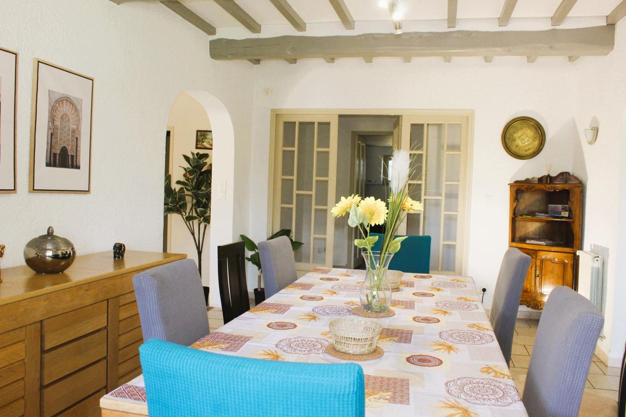 Mas La Gentille ,,, A La Campagne , Beautiful Outdoor , Swimming Pool , Pool House , Nice Green Garden , Bbq ,,, Only For You , Pour Passer Un Sejour Inoubliable Pernes-les-Fontaines Buitenkant foto