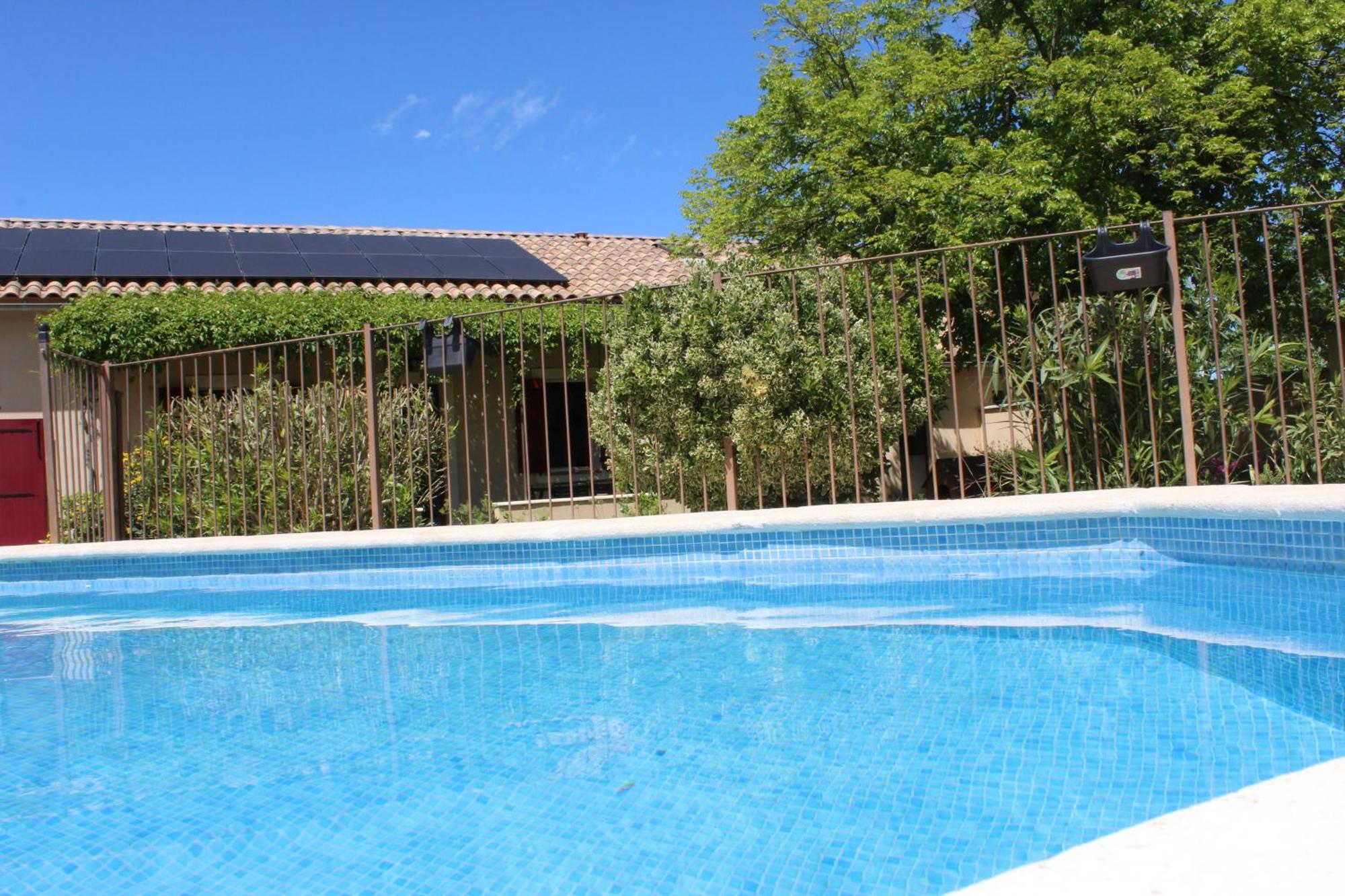 Mas La Gentille ,,, A La Campagne , Beautiful Outdoor , Swimming Pool , Pool House , Nice Green Garden , Bbq ,,, Only For You , Pour Passer Un Sejour Inoubliable Pernes-les-Fontaines Buitenkant foto