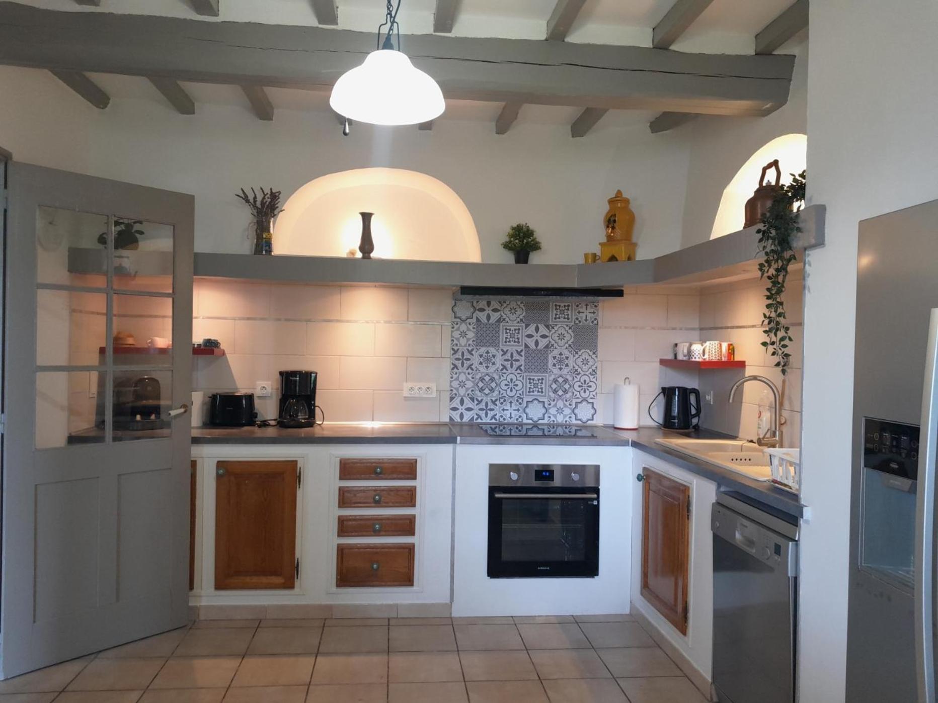 Mas La Gentille ,,, A La Campagne , Beautiful Outdoor , Swimming Pool , Pool House , Nice Green Garden , Bbq ,,, Only For You , Pour Passer Un Sejour Inoubliable Pernes-les-Fontaines Buitenkant foto